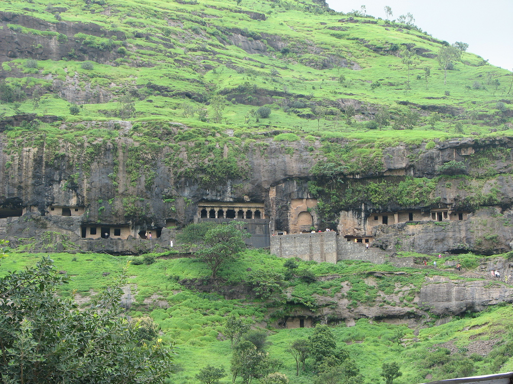 Girijatmaj Ashtavinayak, Lenyadri Ganpati Temple